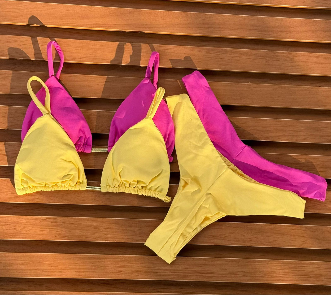 KIT 2 Biquíni Cortininha Calcinha Asa Delta Rosa Pink Claro/Amarelo Manteiga