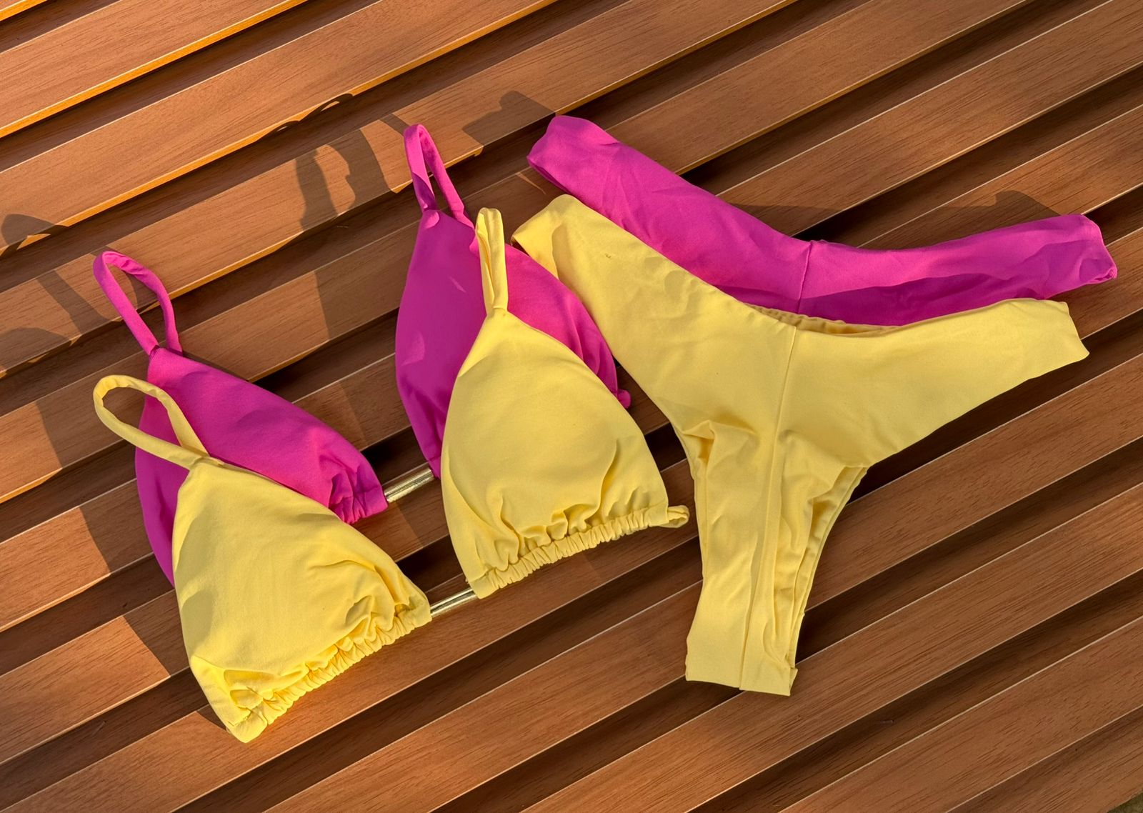 KIT 2 Biquíni Cortininha Calcinha Asa Delta Rosa Pink Claro/Amarelo Manteiga