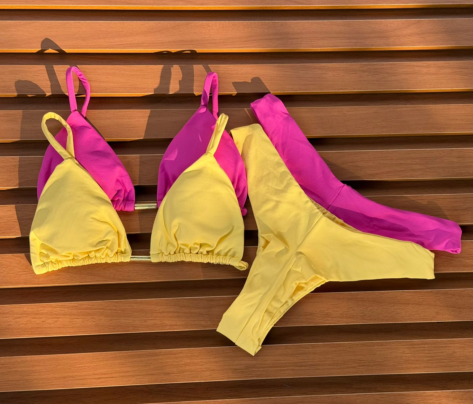 KIT 2 Biquíni Cortininha Calcinha Asa Delta Rosa Pink Claro/Amarelo Manteiga