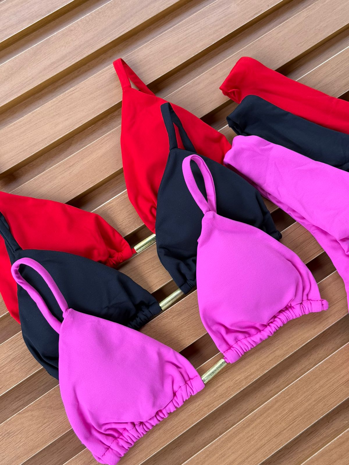 KIT 3 Biquíni Cortininha Calcinha Asa Delta Vermelho/Preto/Rosa Pink Claro