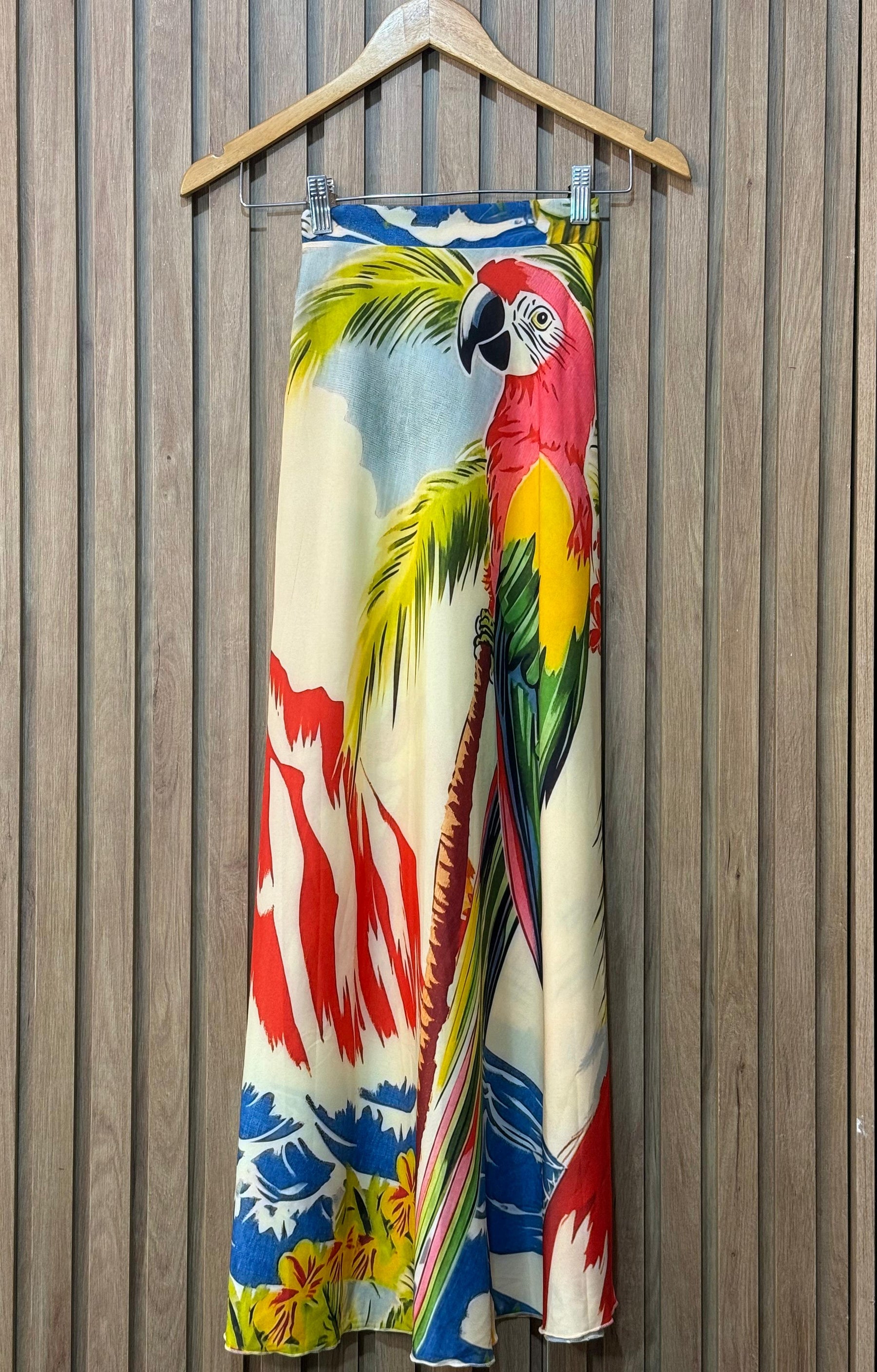 Conjunto Body Maiô e Saida de Banho Jungle Localizada