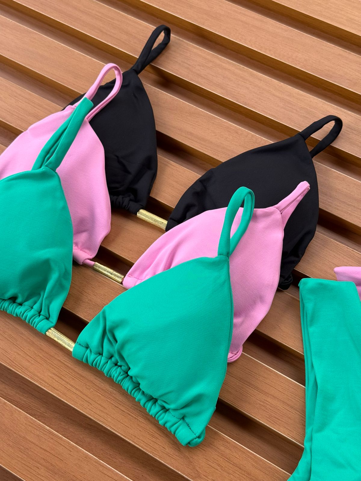 KIT 3 Biquíni Cortininha Calcinha Asa Delta Verde Jade/Rosa Chiclete/Preto