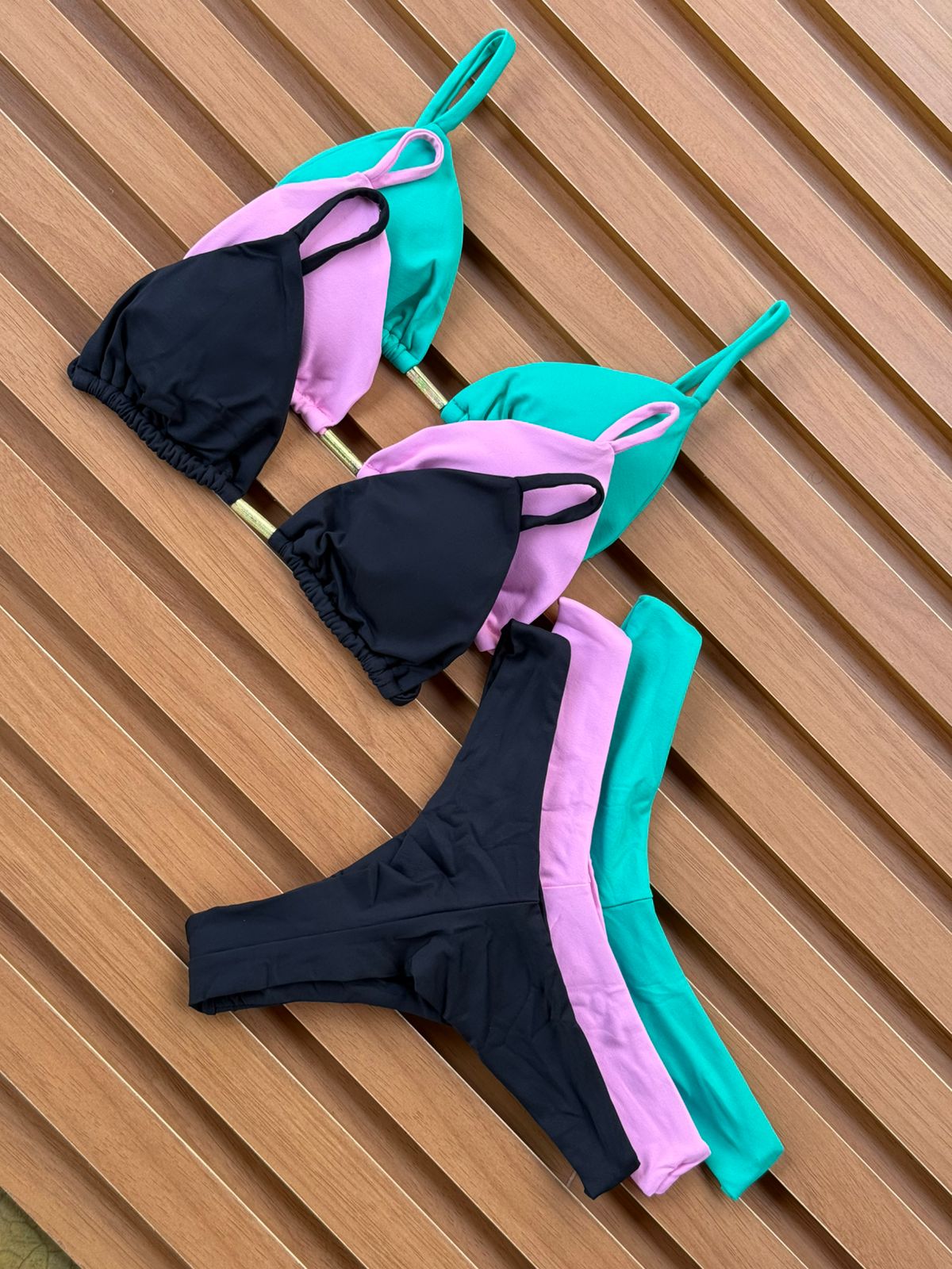 KIT 3 Biquíni Cortininha Calcinha Asa Delta Verde Jade/Rosa Chiclete/Preto