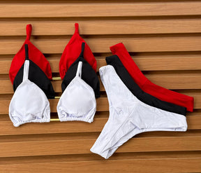 KIT 3 Biquíni Cortininha Calcinha Asa Delta Vermelho/Preto/Branco