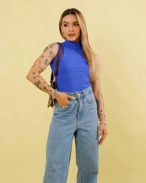 Blusa Baby Look Gola Alta Sem Manga Ref: 09