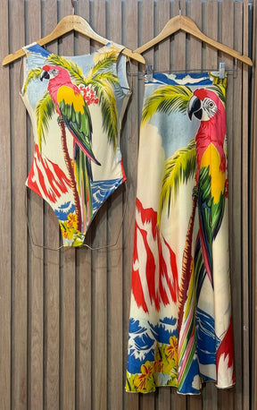 Conjunto Body Maiô e Saida de Banho Jungle Localizada