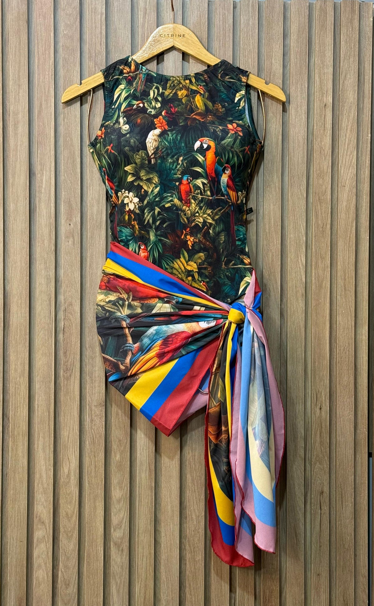 Conjunto Body Maiô e Saída de Banho Jungle