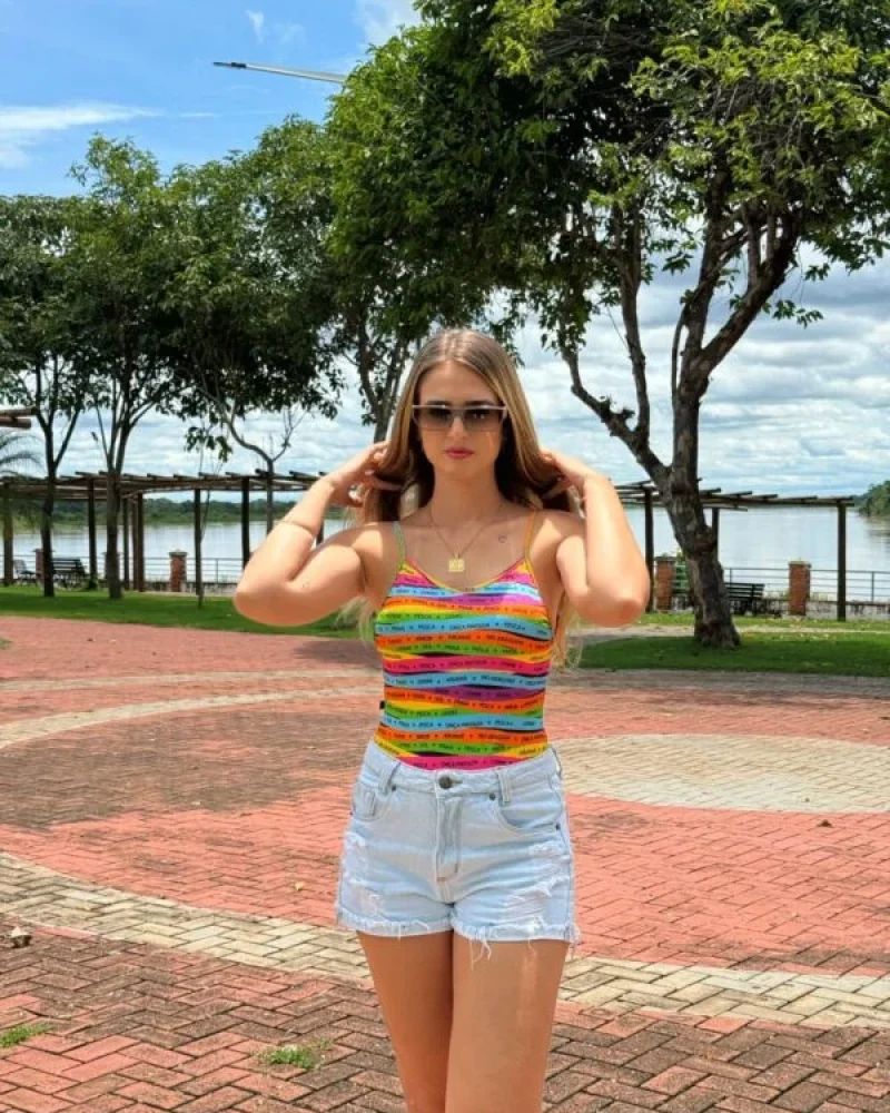 074bb657-729b-4a7d-9dd7-a52d4104c812-600x800